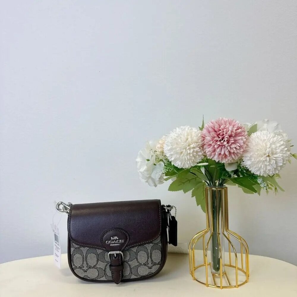 Coach CU982 Amelia Saddle Bag In Signature Jacquard IN OAK MAPLE - Picture 2 of 7